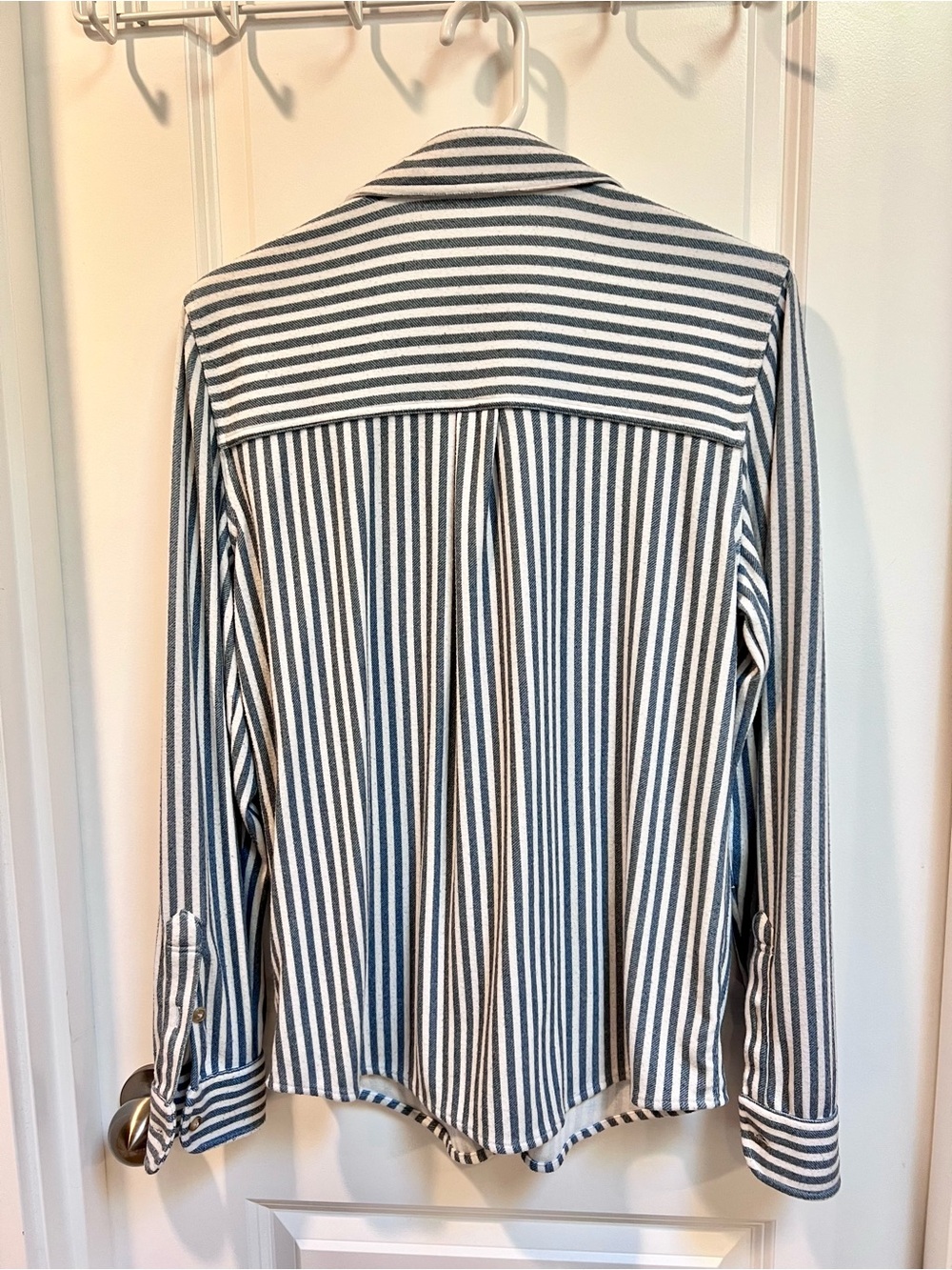 Faherty Blue & White Striped Button-Down “Legend Sweater” Shirt - Picture 6 of 8